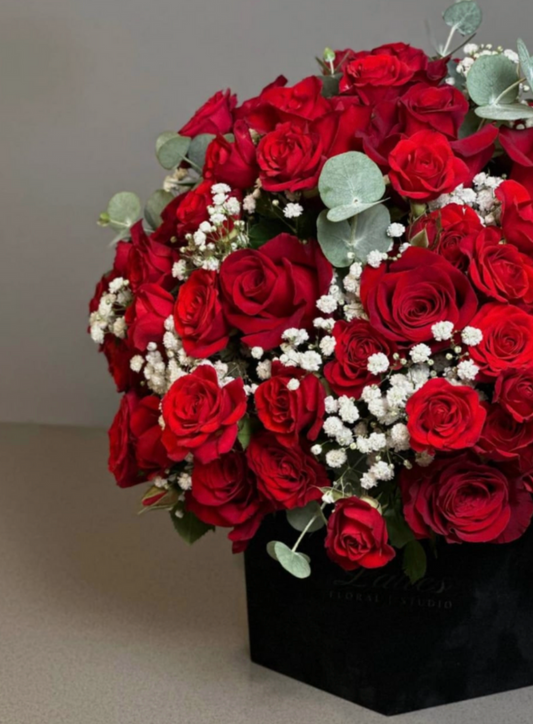 Rose, Baby’s Breath & Eucalyptus – Luxury Hat Box